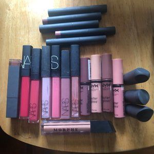 Huge Lipgloss and Lipstick Bundle
